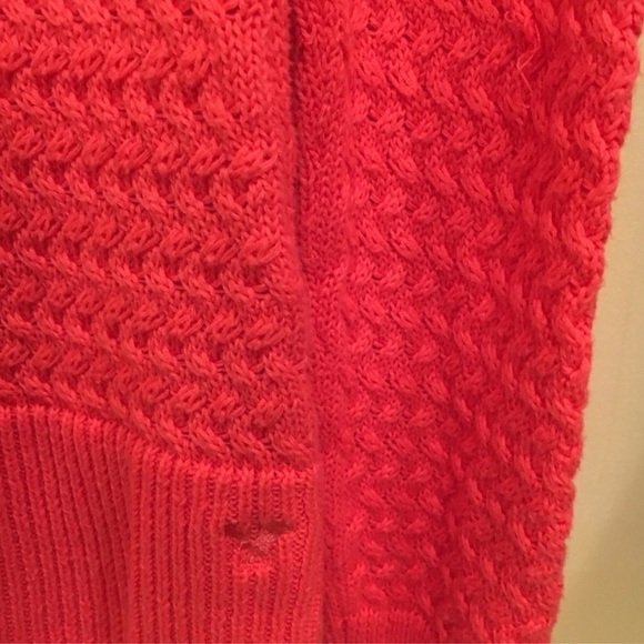 American Eagle Neon Pink Open Knit Wide Neck Raglan Sleeve Sweater Size Small - Picture 3 of 7